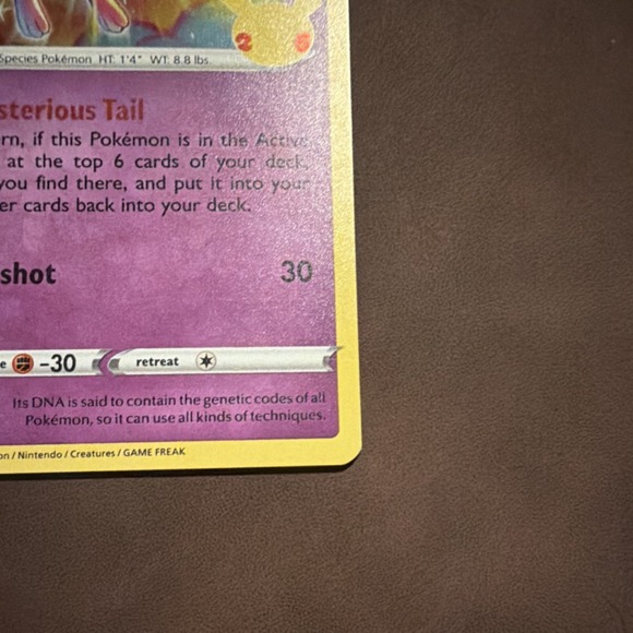 Pokémon TCG Mew 011/025 Celebrations Holo Rare 60HP Collector Card - Picture 2 of 10